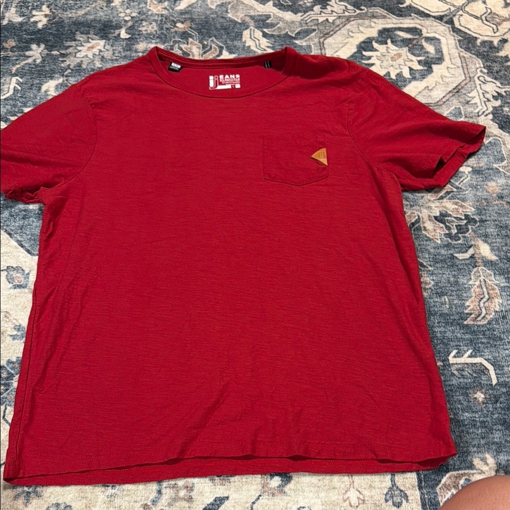 Men’s Red Short-Sleeve Pocket T-Shirt